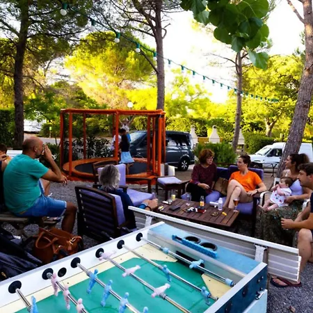 Mobil Spacieux Avec Terrasse Pour 8 Personnes - Api-1-52-793 Campingplads *