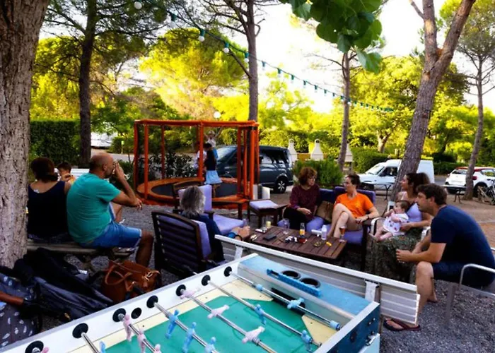 Mobil Spacieux Avec Terrasse Pour 8 Personnes - Api-1-52-793 Kemp *